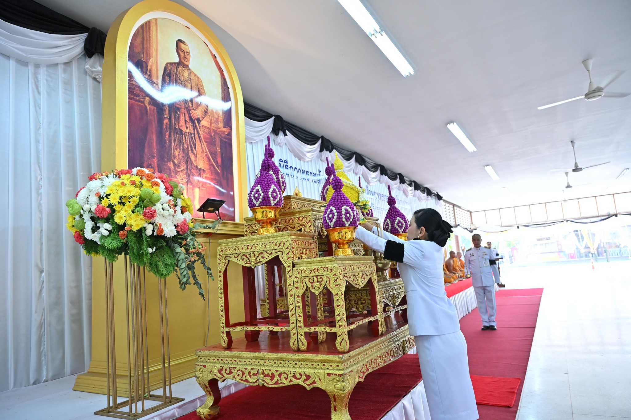 title - ส.ป.ก.นครปฐม เข้าร่วมพิธีถวายราชสักการะและถวายราชสดุดี เนื่องในวันพระบาทสมเด็จพระพุทธยอดฟ้าจุฬาโลกมหาราช และวันที่ระลึกมหาจักรีบรมราชวงศ์ประจำปี 2569